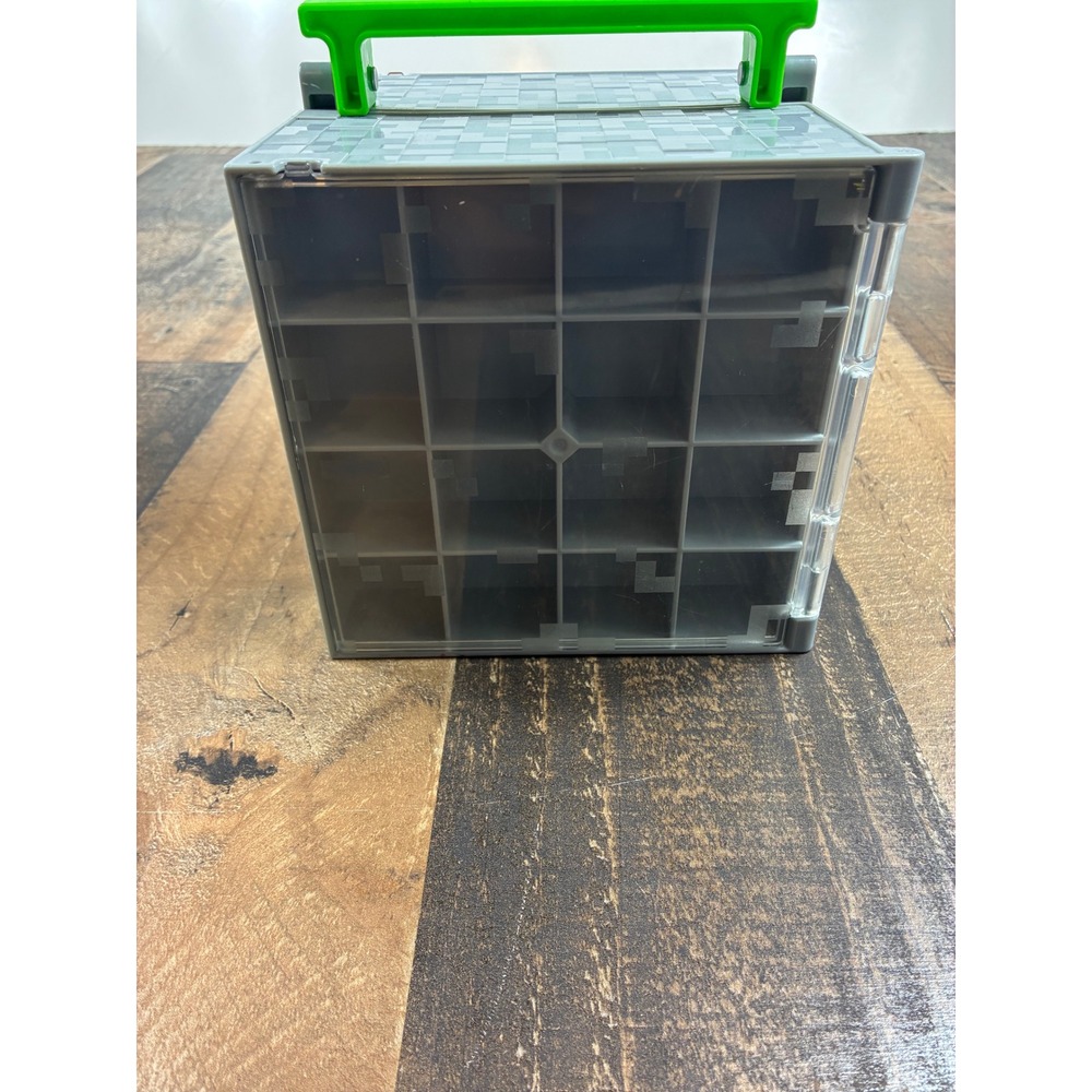 Minecraft Collector Case and Playset Mini Figure Storage Handle Mattel